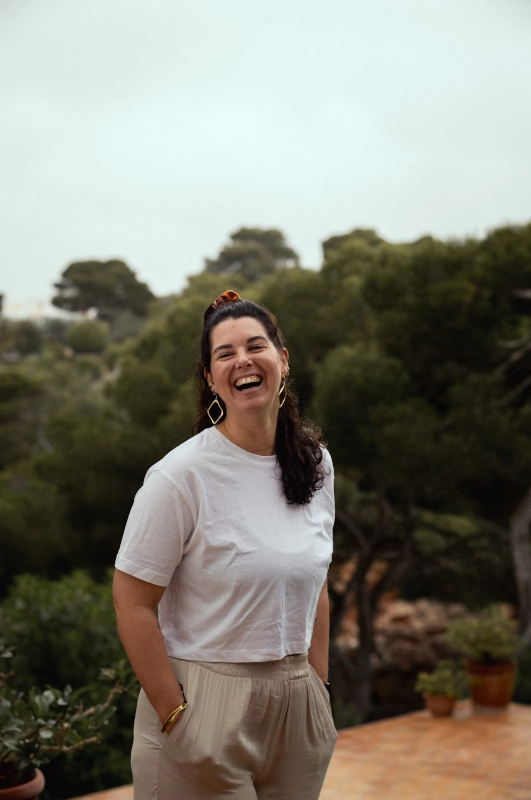 100 hour Yin Yoga Nidra Mallorca - Teacher Evy